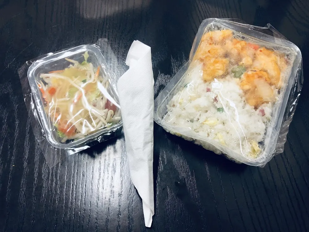 Salade Et Riz Cantonais Poulet